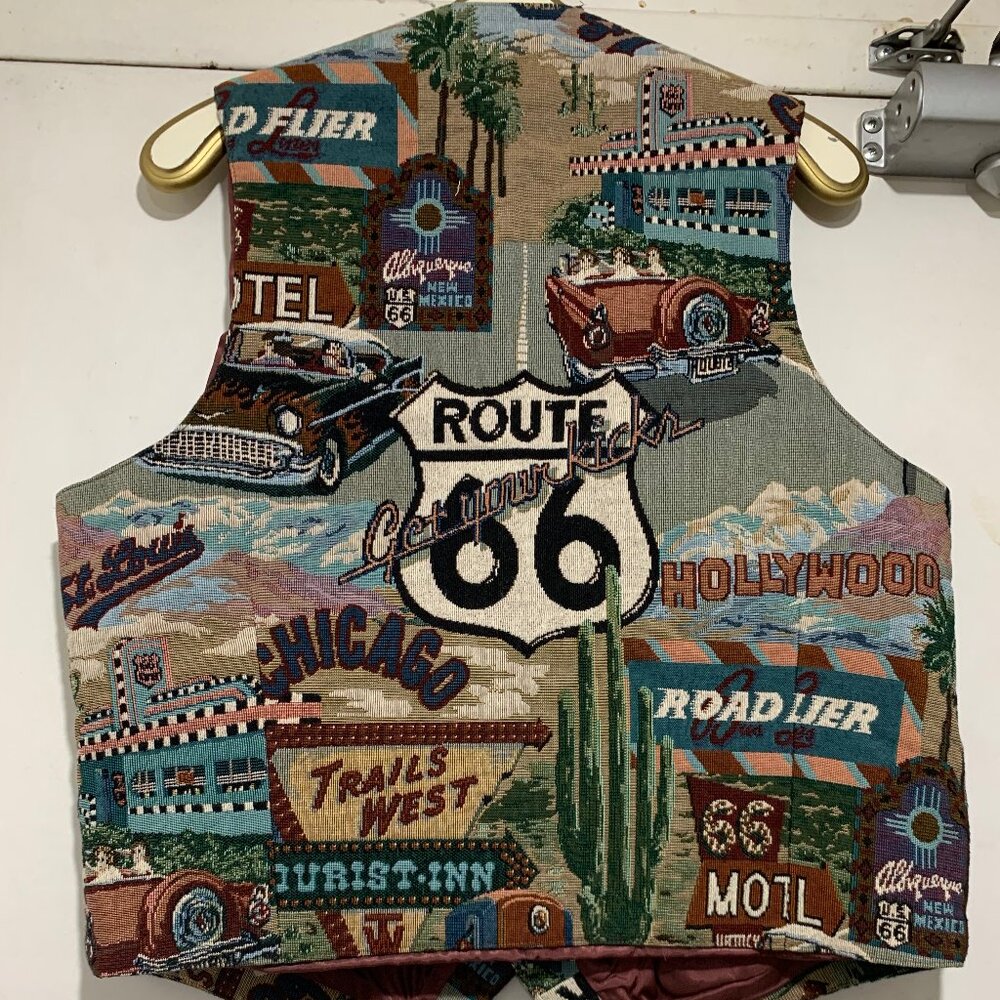 NEW VINTAGE PRINTED VESTS SIZE XL